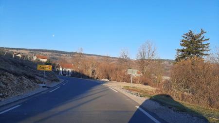 obrnjen prometni znak Zagorje